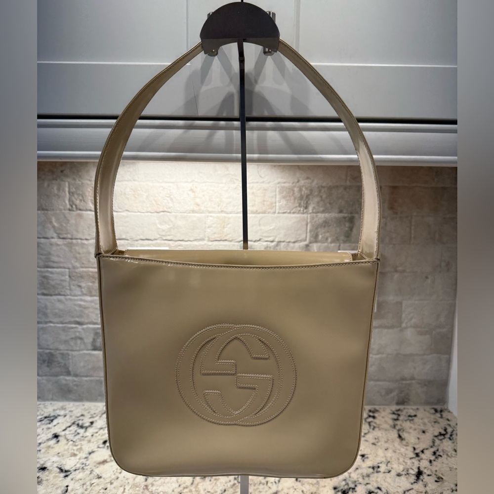 Gucci EUC Vintage Cream Patent Leather Shoulder Bag w/COA